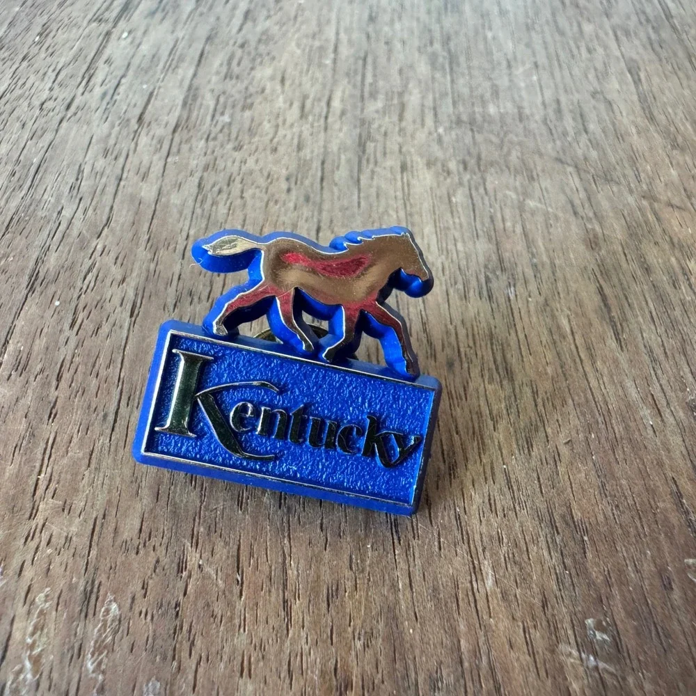 Vintage Kentucky Derby Plastic Blue Silver Lapel Pin‎ Brooch Souvenir